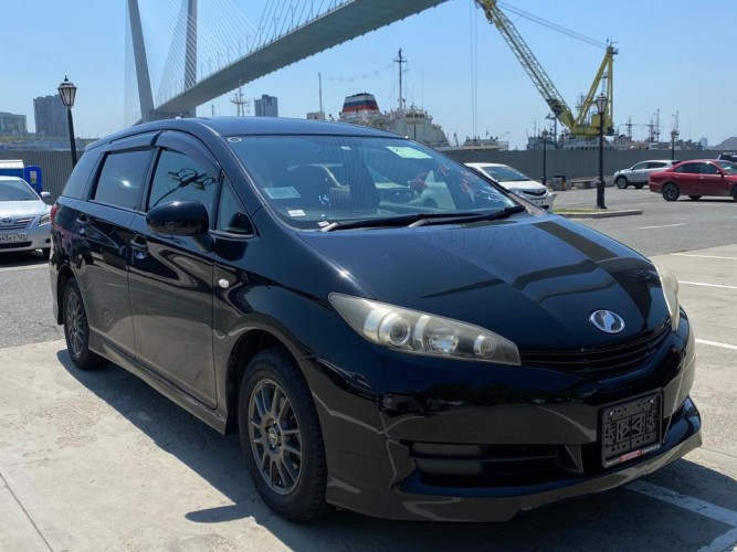 TOYOTA WISH в г.Братск