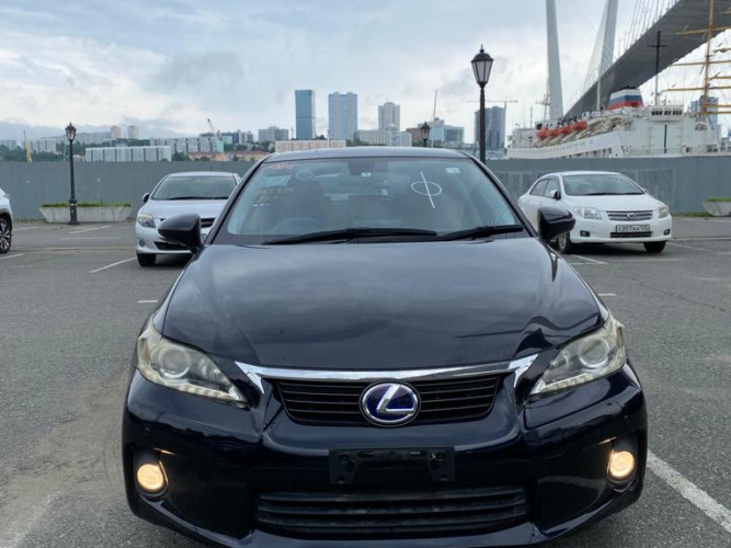 LEXUS CT200h на Сахалин