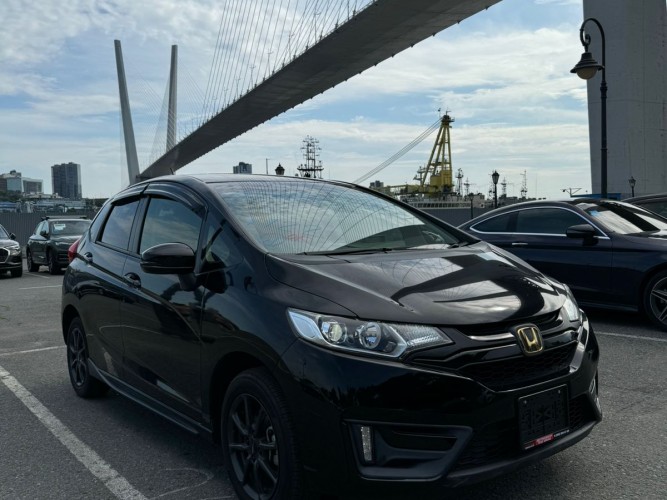 HONDA FIT 4WD в г.Находка