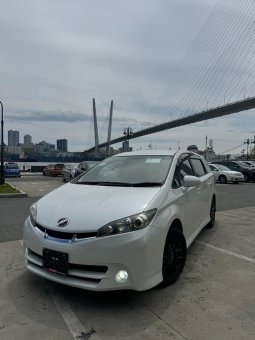 TOYOTA WISH в г.Славгород