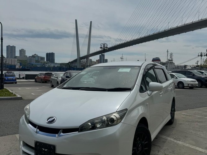 TOYOTA WISH в г.Славгород