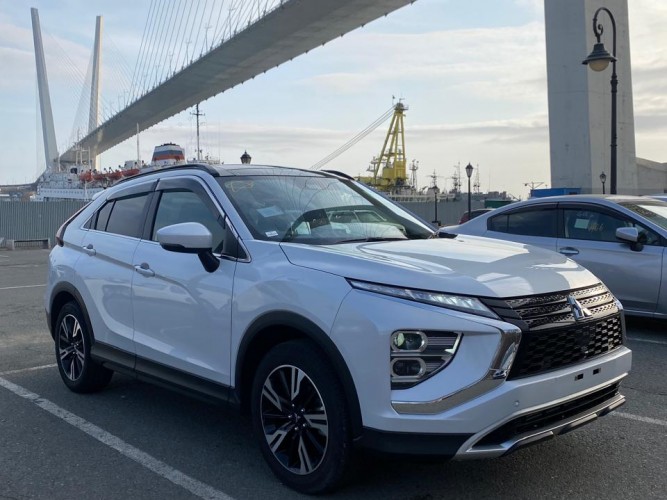 MITSUBISHI ECLIPSE CROSS в Хабаровский край